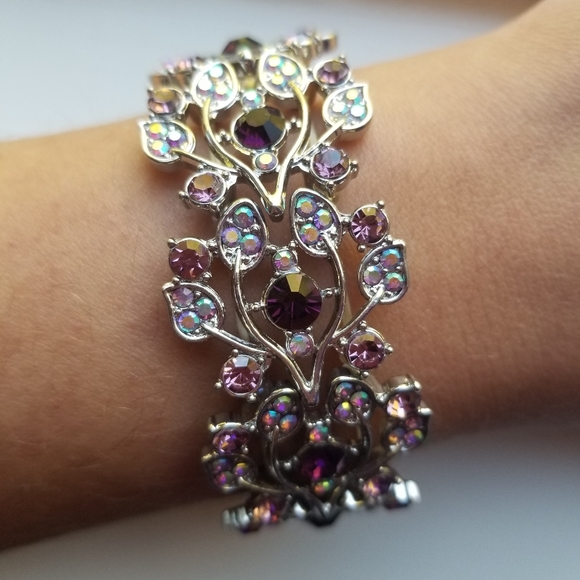 Jewelry - Very pretty bracelet 💗